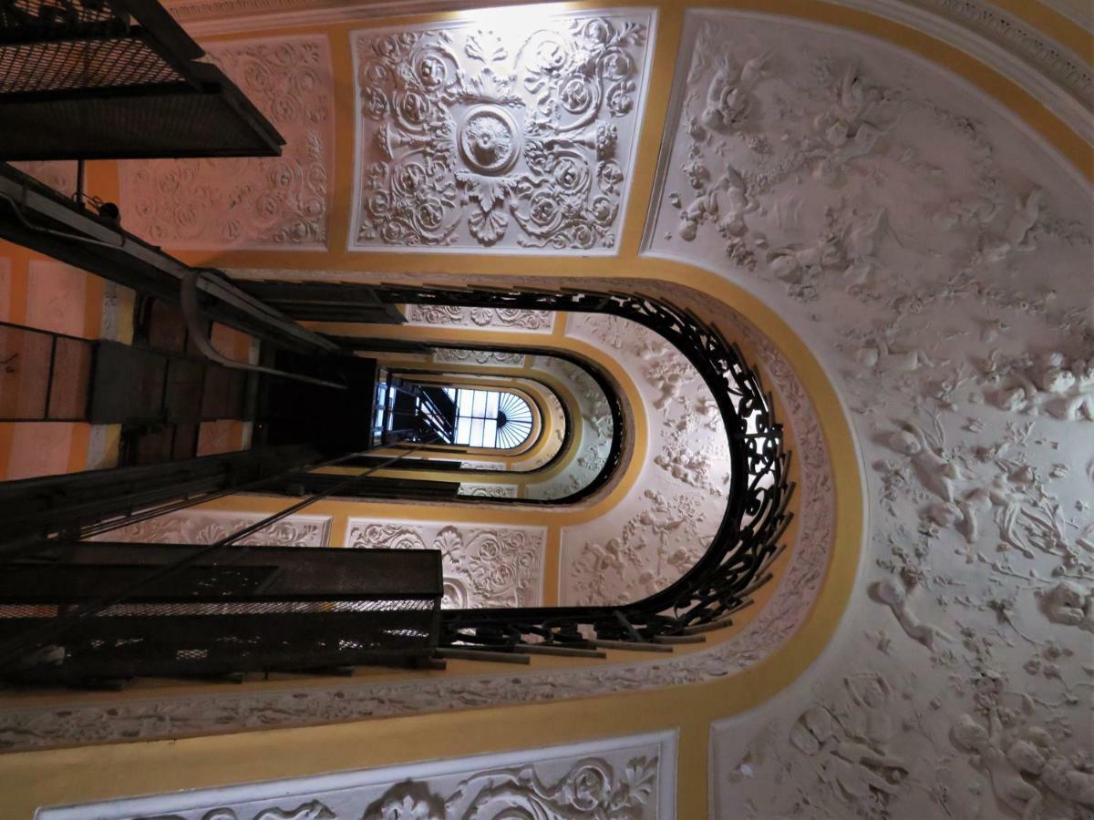Affittacamere Domus Sibyllina, Galleria Umberto I Napoli
